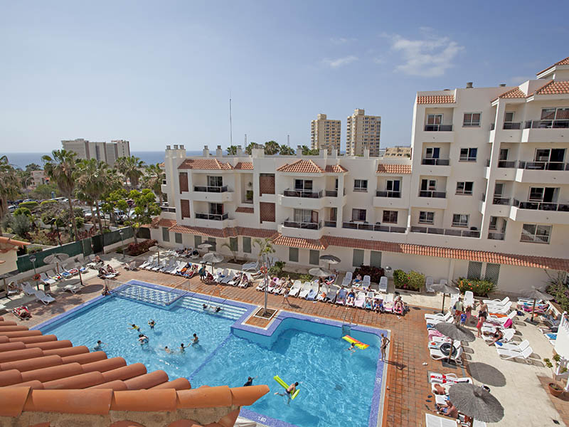 Oro Blanco Apartments
